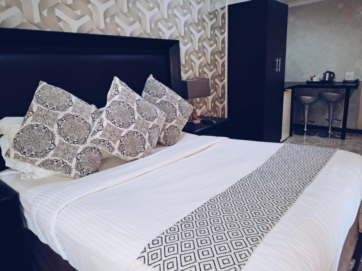 Ecotel Premier Lodge & Conference Centre Benoni Εξωτερικό φωτογραφία