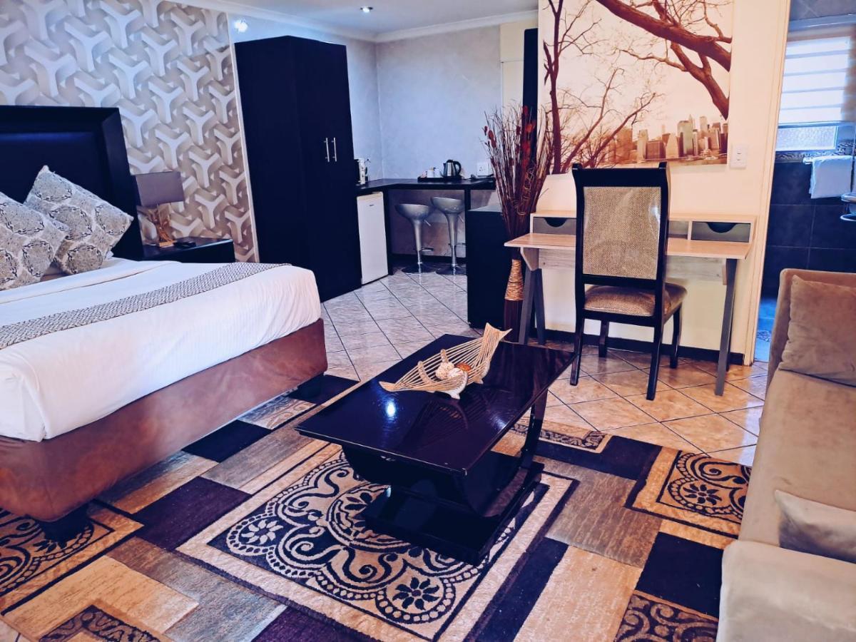 Ecotel Premier Lodge & Conference Centre Benoni Εξωτερικό φωτογραφία